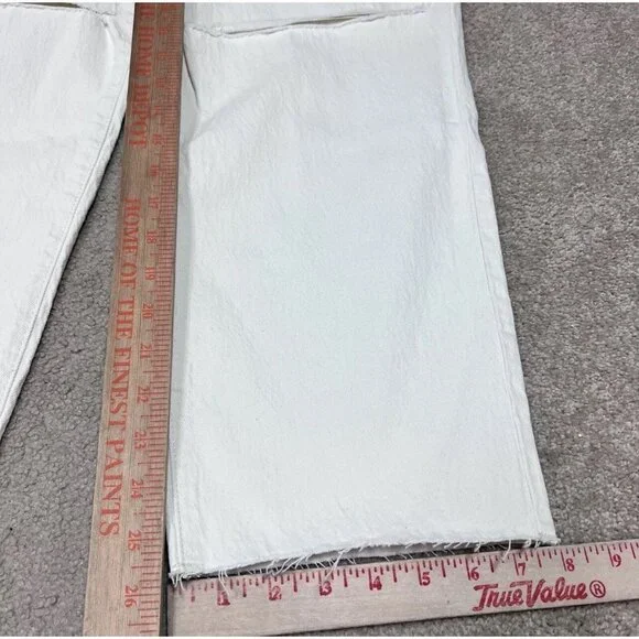 Universal Thread Vintage Straight Jeans Ivory Distressed Pockets Size 14 Short - Picture 4 of 13